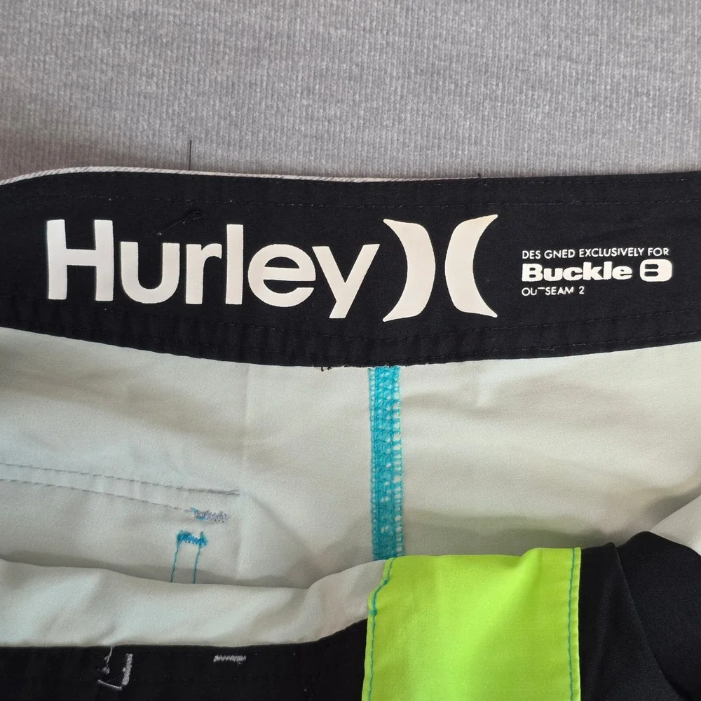 Hurley Phantom Board Shorts Mens 32 Green Blue Ombre Striped Buckle Exclusive